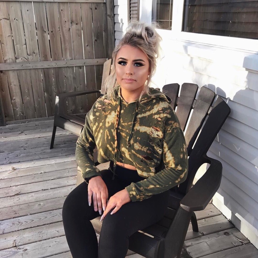 fashion nova cropped hoodie